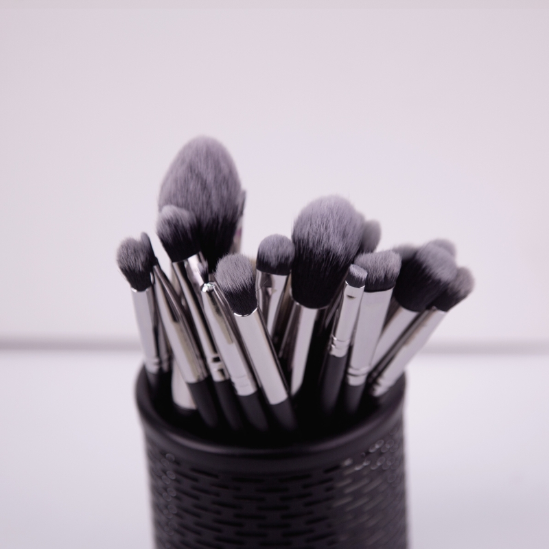 Maange Makeup Brushes Set 18Pcs