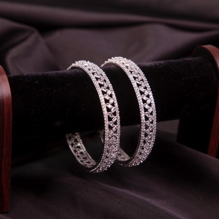 Diamond Cut Studded Traditional Round Bangles Set For Women